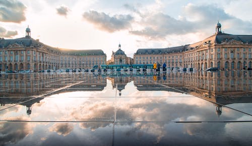 bordeaux Consultant SEO Bordeaux avec un consultant en référencement naturel