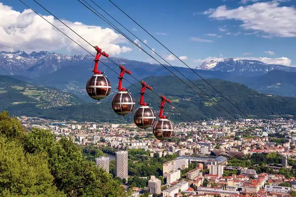 grenoble Consultant SEO Grenoble avec un consultant en référencement naturel